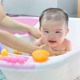 Apakah Mandi Malam Dapat Menyebabkan Rematik?