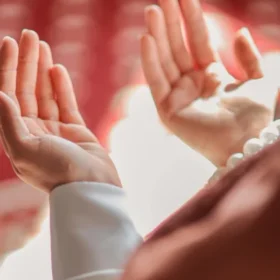 Sedekah Tak Terlihat: Doa dan Senyum yang Bernilai di Sisi Allah