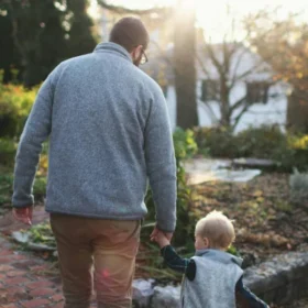 12 November: Kisah di Balik Hari Ayah Nasional yang Jarang Orang Sadari