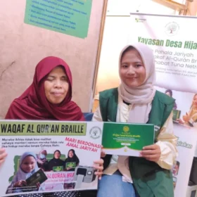 Menyentuh Cahaya Ilahi: Kisah Tunanetra Bu Mia dan Bu Sri